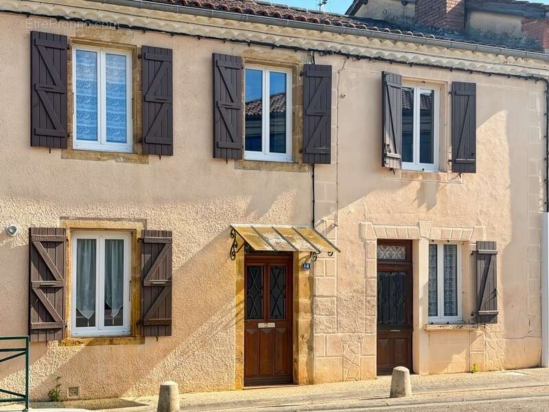 Maison à AIGNAN