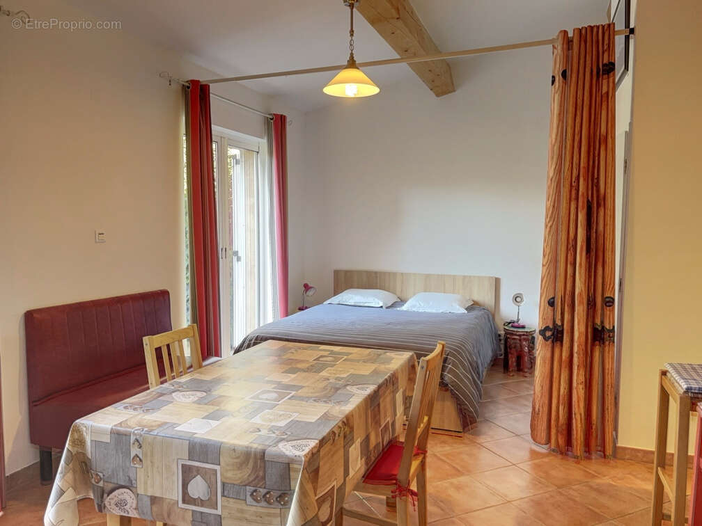 Maison à LA GARDE-FREINET