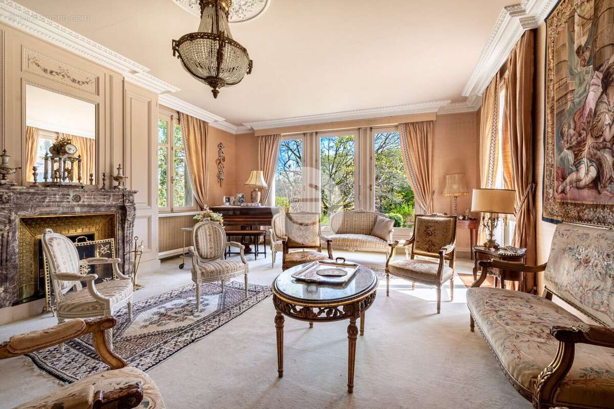 salon - Maison à LIMOGES