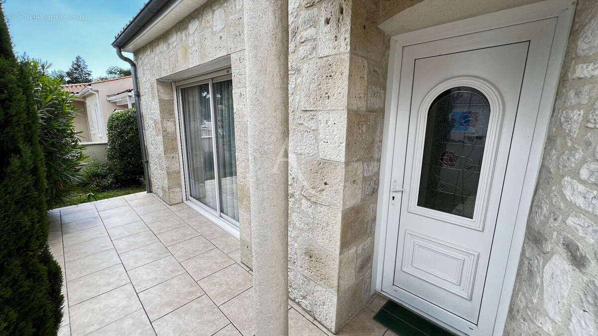Maison à LES MATHES