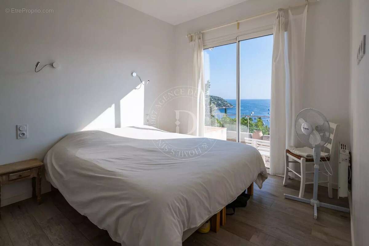 Villefranche-sur-Mer - Maison 3 Chambres - photo 6