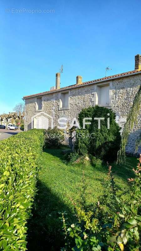 Photo 2 - Appartement à SAINT-JUST-LUZAC