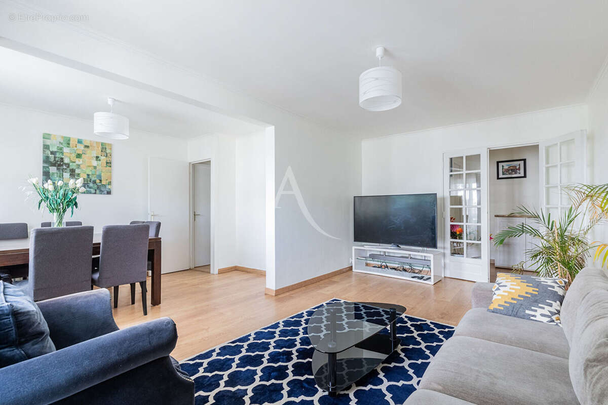 Appartement à LES ULIS