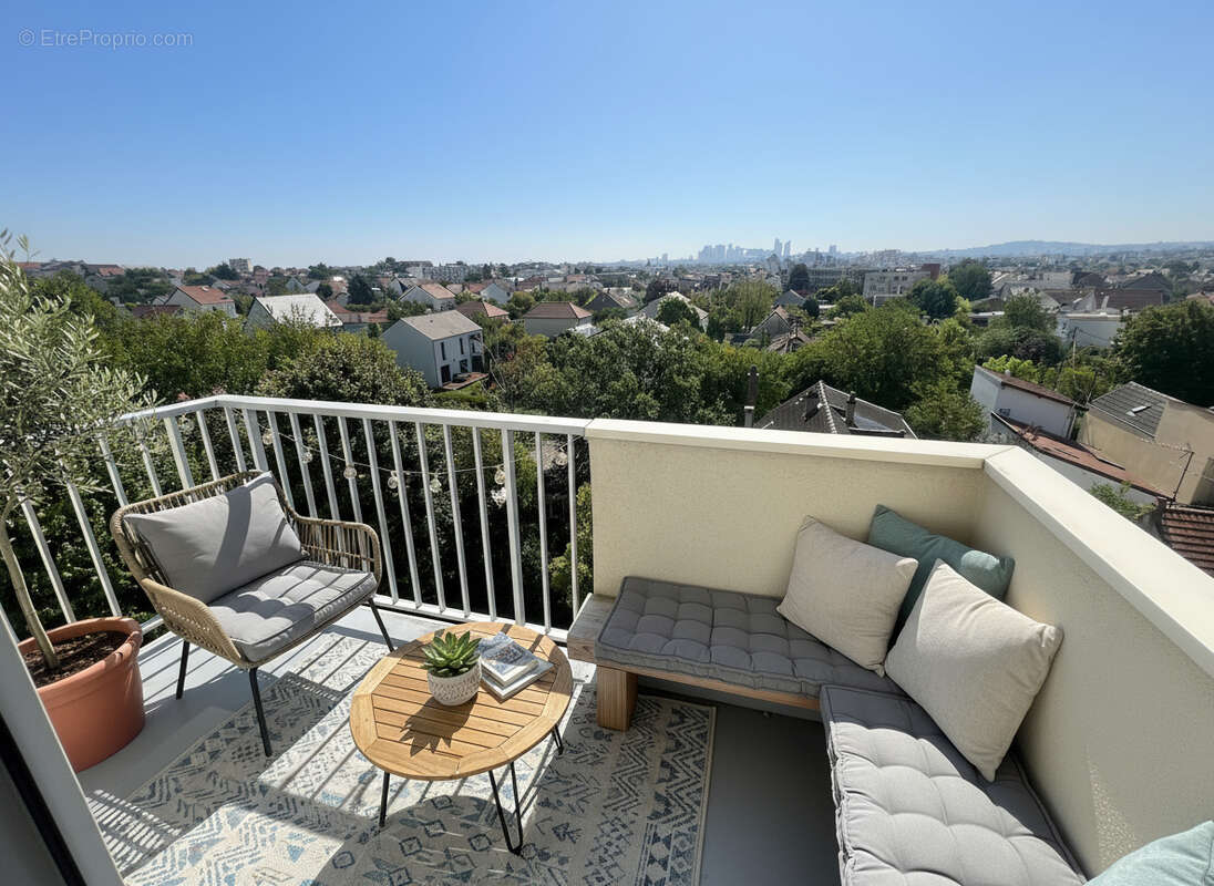 Appartement à HOUILLES