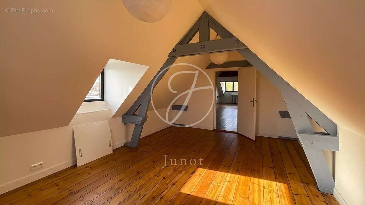 Maison à MARCQ-EN-BAROEUL