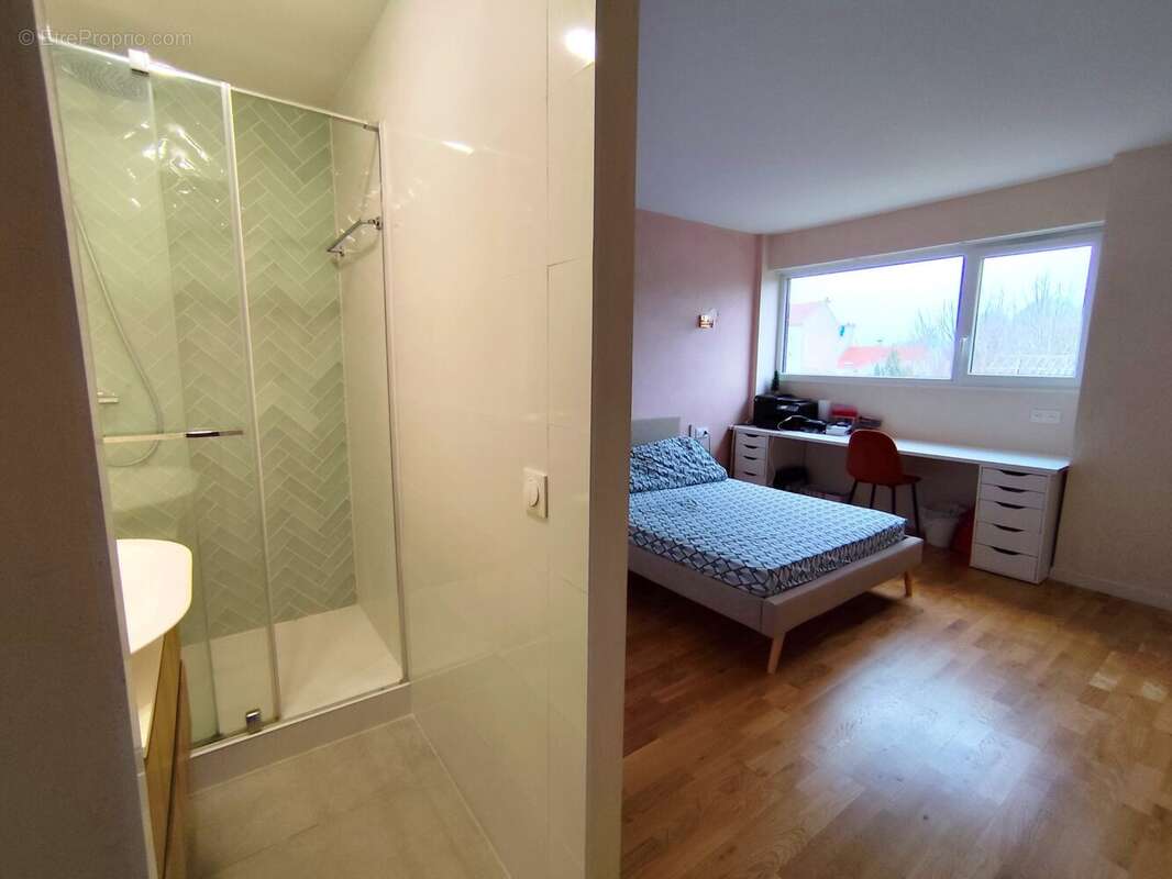 Appartement à MAISONS-ALFORT