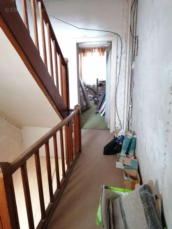 Commerce à SAINT-QUENTIN