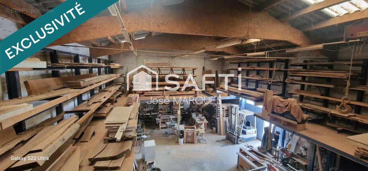 Commerce 359 m² à Cogolin  - photo 2