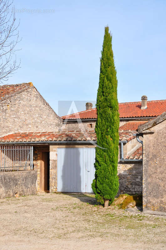 Maison à FLORESSAS