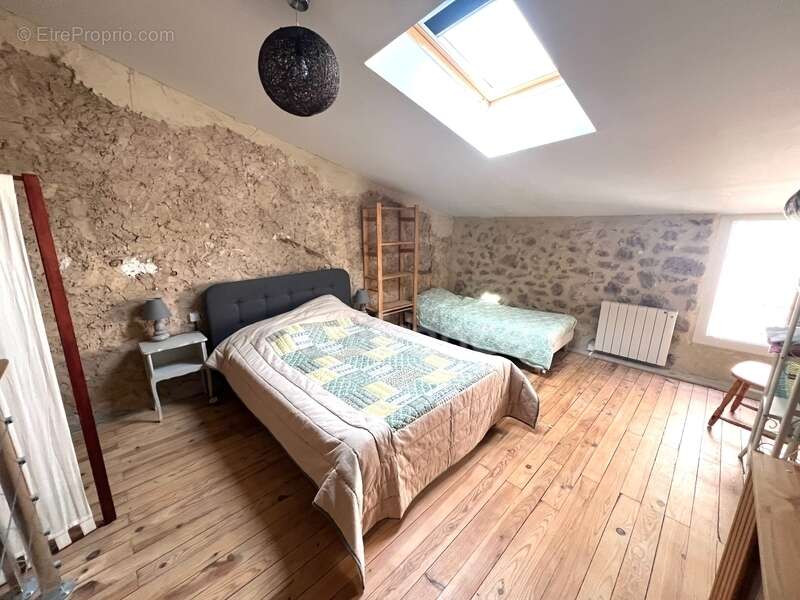 Maison à GREOUX-LES-BAINS