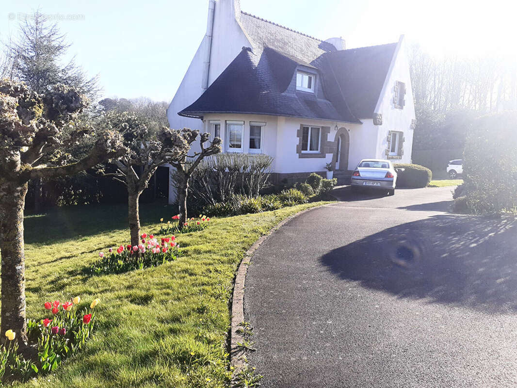 Maison à SAINT-THEGONNEC