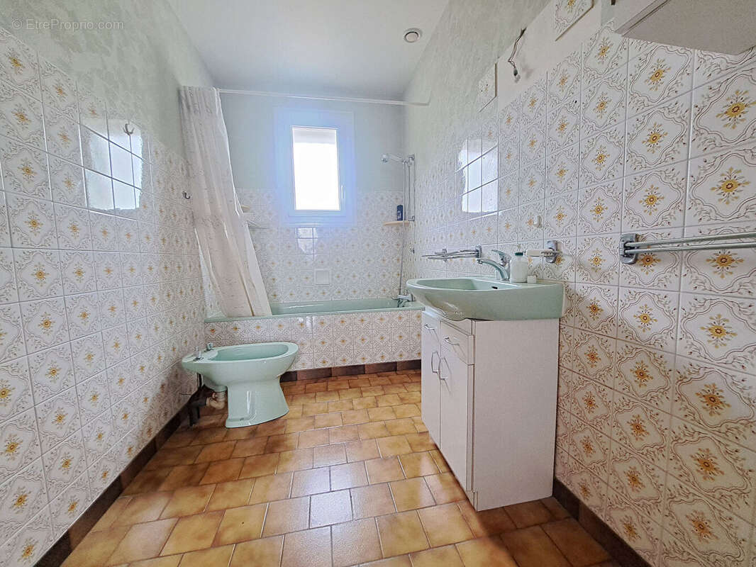 Maison à DANGE-SAINT-ROMAIN