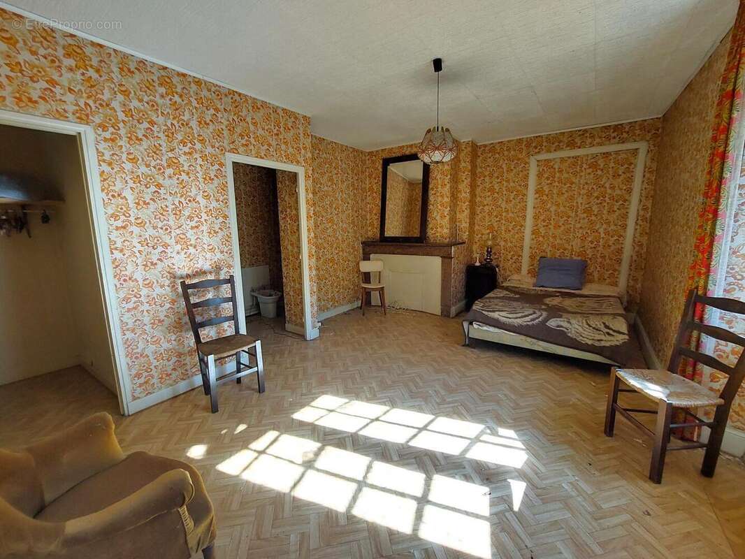 ch5 - Maison à AURIGNAC