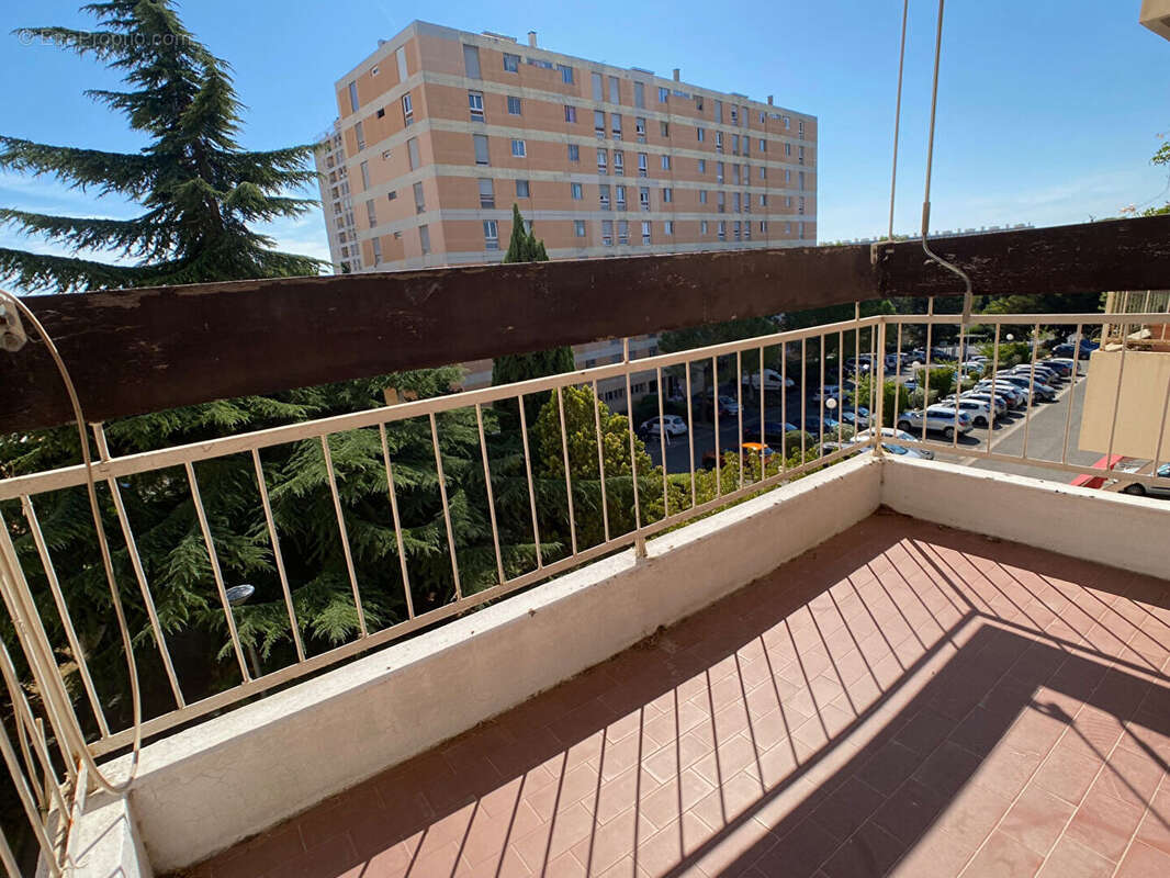 Appartement à MARSEILLE-12E