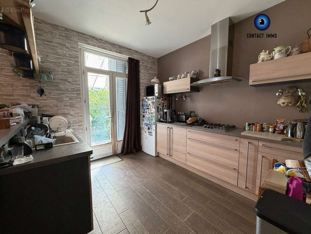 Maison 163 m² à Voutezac  - photo 2
