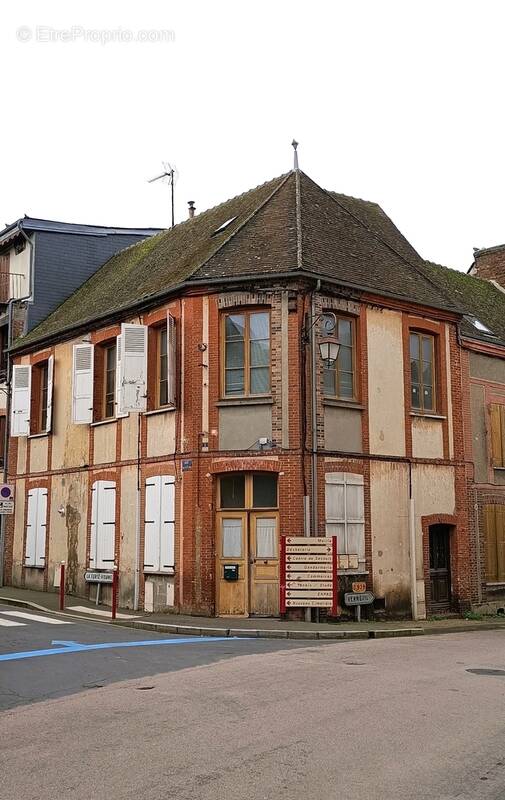 Appartement à BREZOLLES