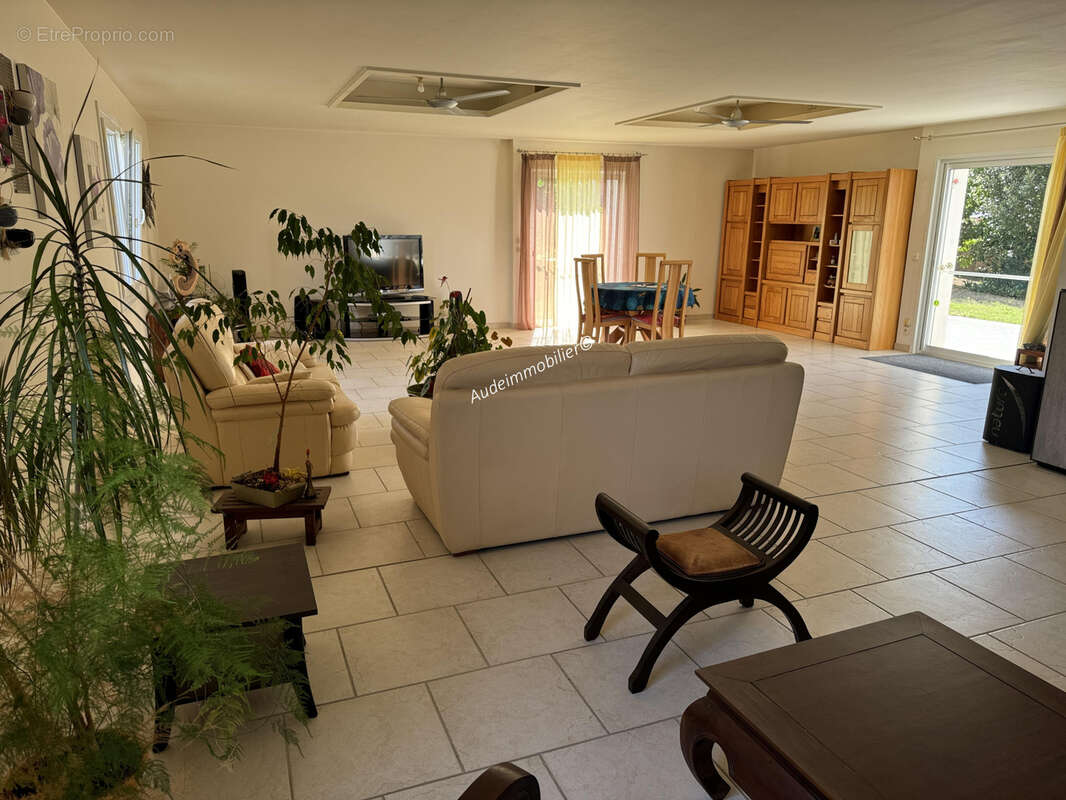 Maison à BELVEZE-DU-RAZES