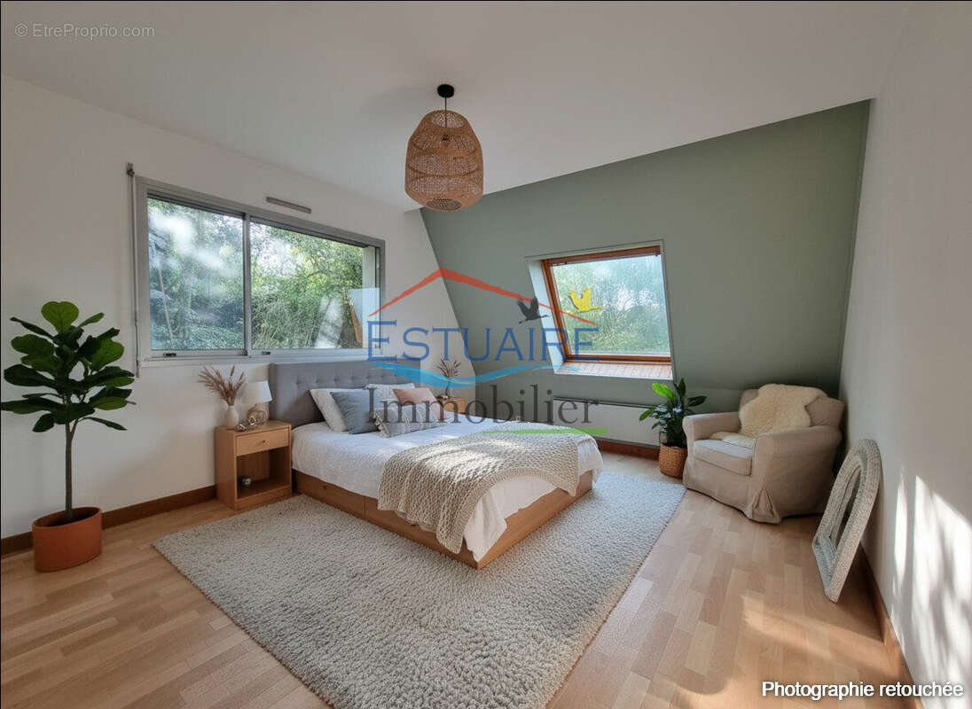 Maison à SAINT-ETIENNE-DE-MONTLUC