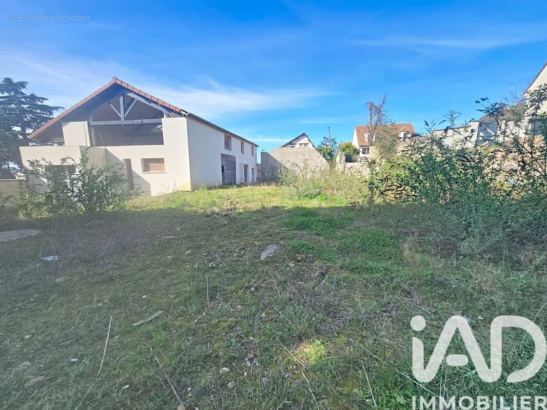 Photo 1 - Maison à CHANTELOUP-LES-VIGNES