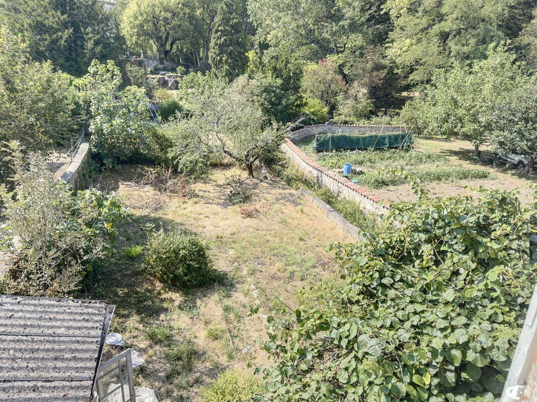 Grande Maison rénovée 175 m2 avec jardin ! - photo 15