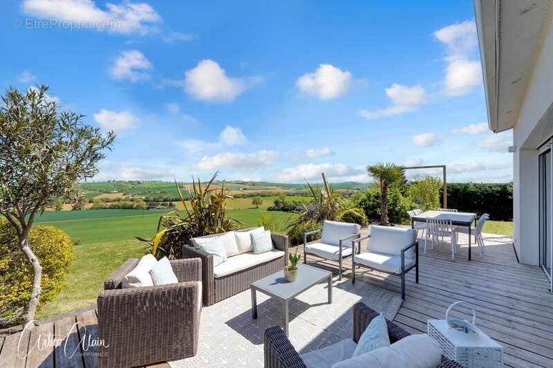 Maison à VILLEFRANCHE-DE-LAURAGAIS
