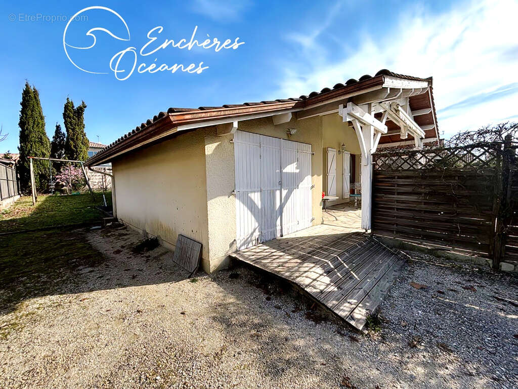 Maison à BENESSE-MAREMNE