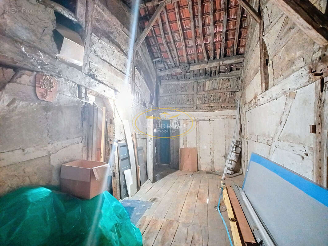 Maison de village a conforter - photo 7