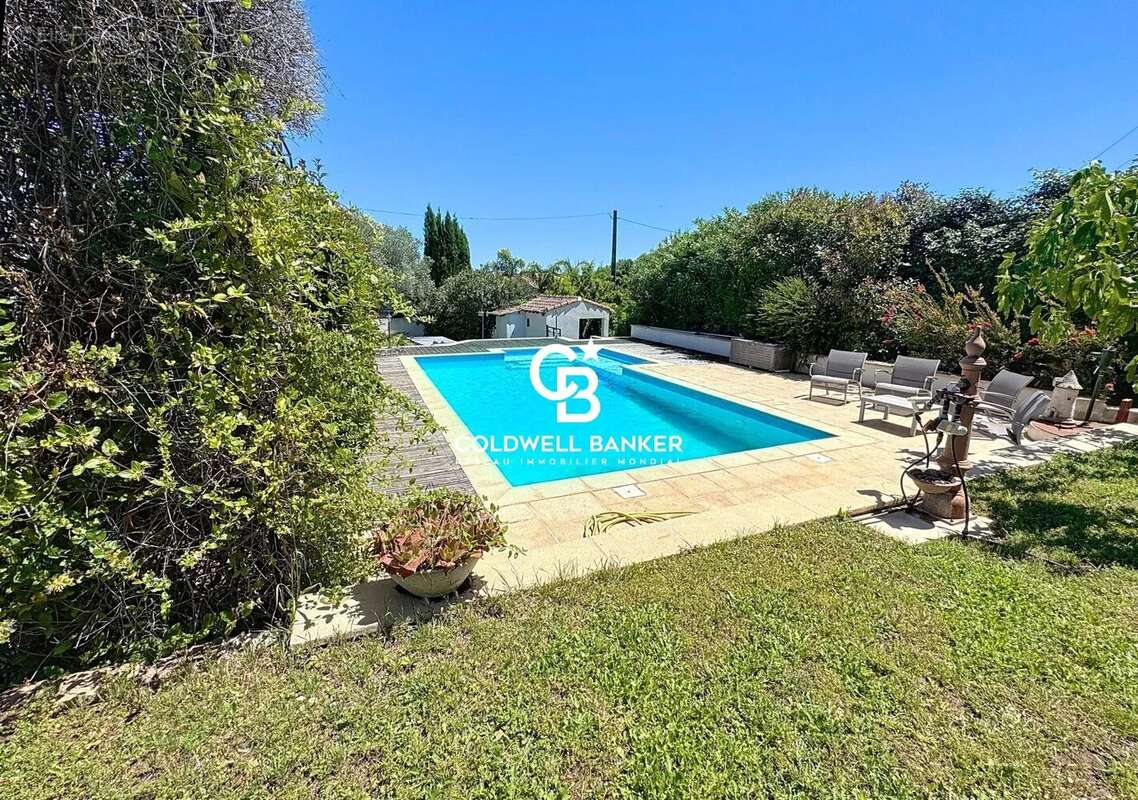 Maison à PUGET-SUR-ARGENS