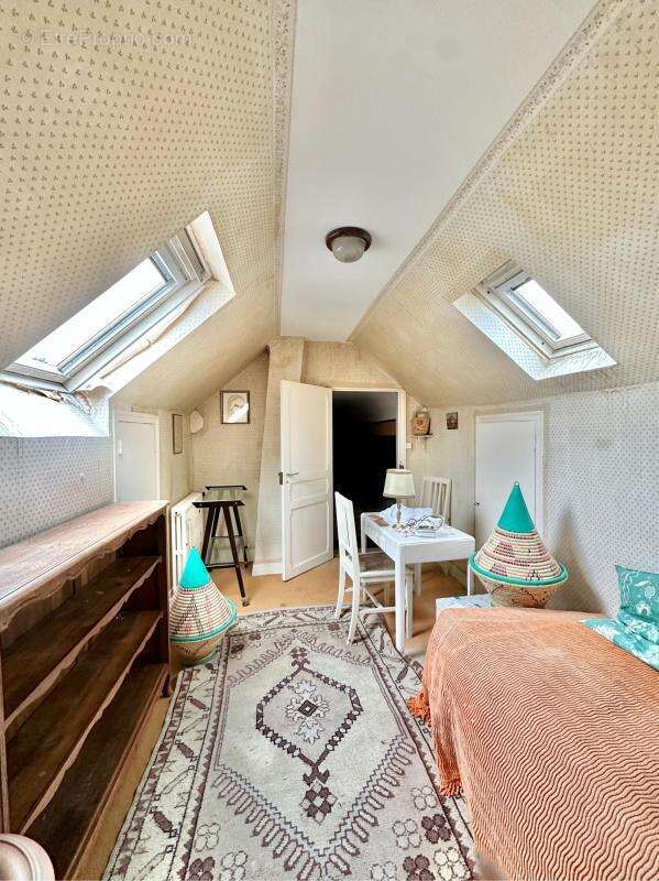 Maison à LOUVILLIERS-EN-DROUAIS