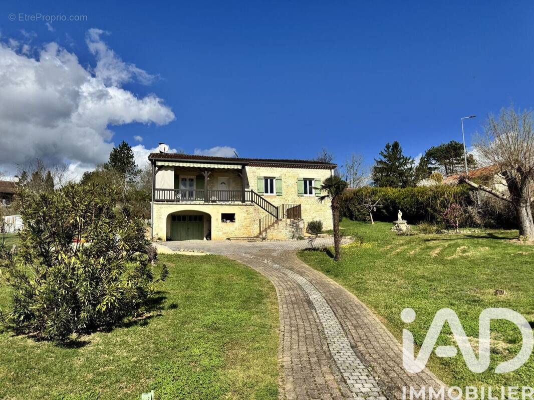 Photo 1 - Maison à PUY-L'EVEQUE