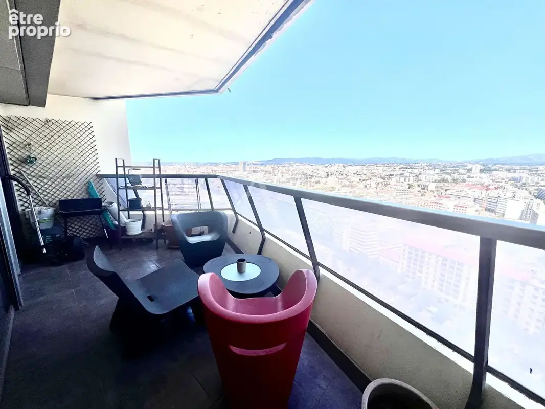 Appartement 2 pièces, 43 m2 avec terrasse vue panoramique Stade Vélodrome Le Grand Pavois 13008 Marseille - photo 6