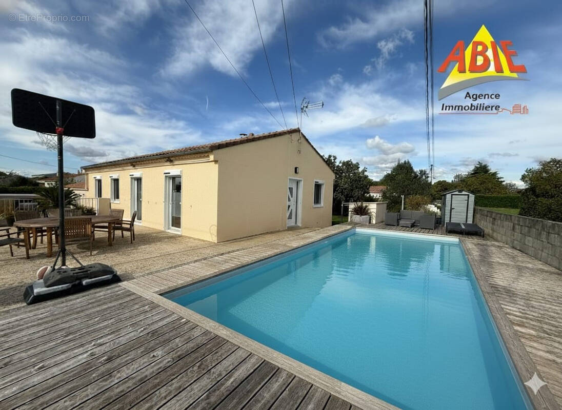 Photo 1 - Maison à XANTON-CHASSENON