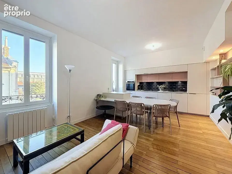 Photo Appartement à Oullins au prix de 196 000€