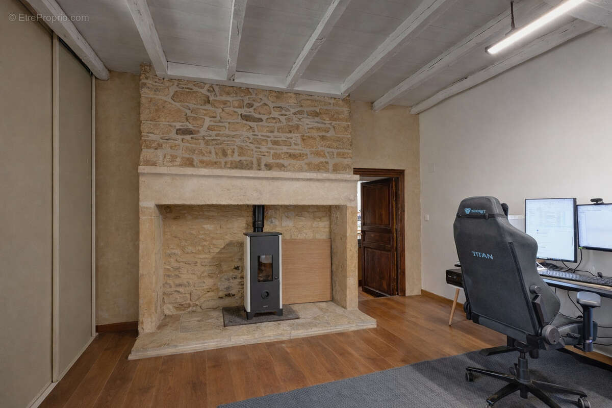 Maison à SAUVETERRE-LA-LEMANCE