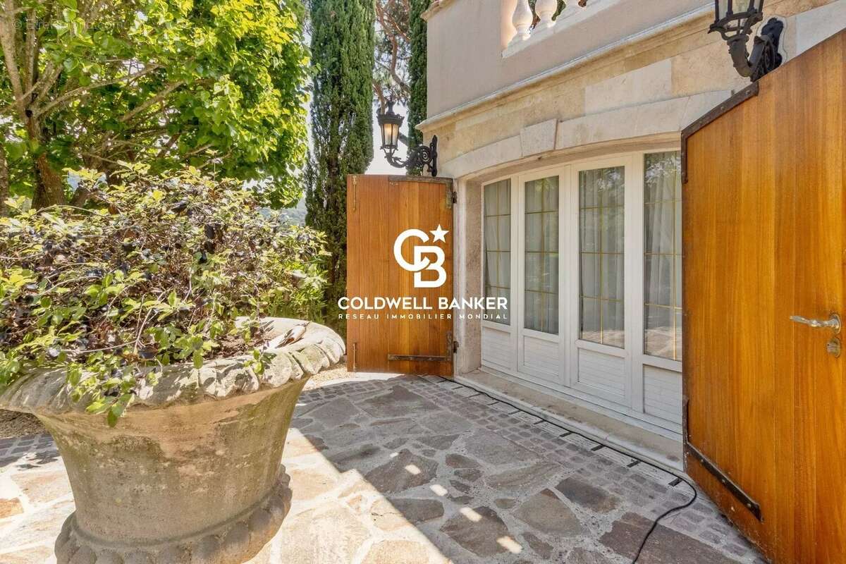 Maison à LA CROIX-VALMER