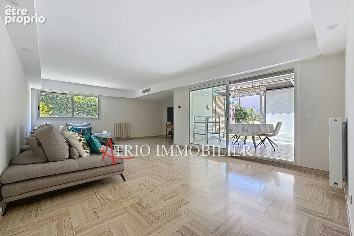 Appartement 4 pièces 90 m² à vendre à Cagnes-Sur-Mer (06800) - photo 2