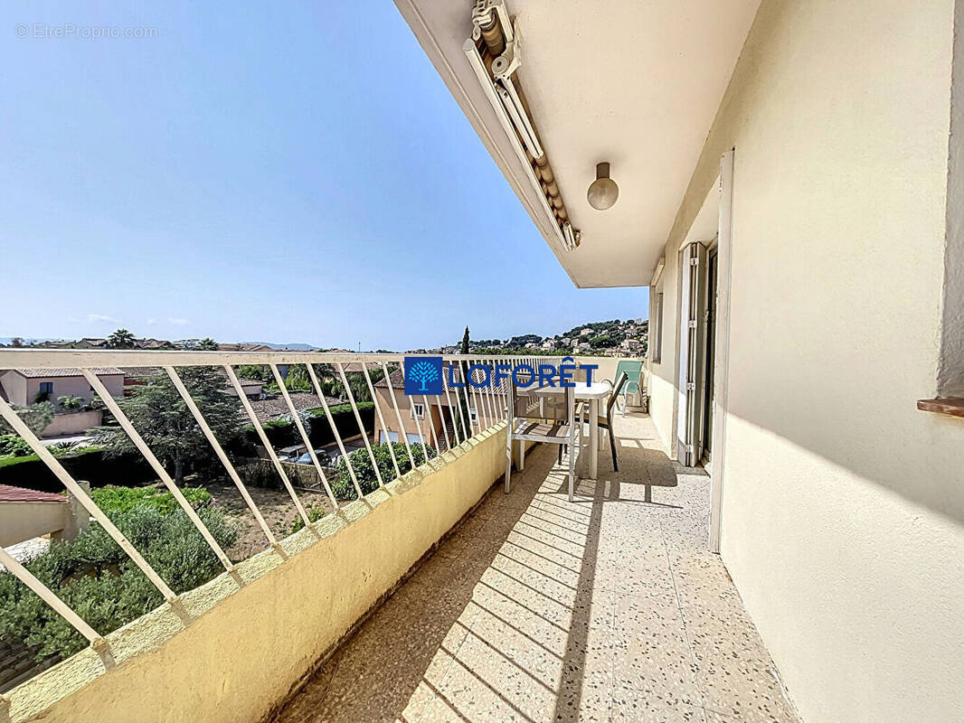 Appartement à CARQUEIRANNE