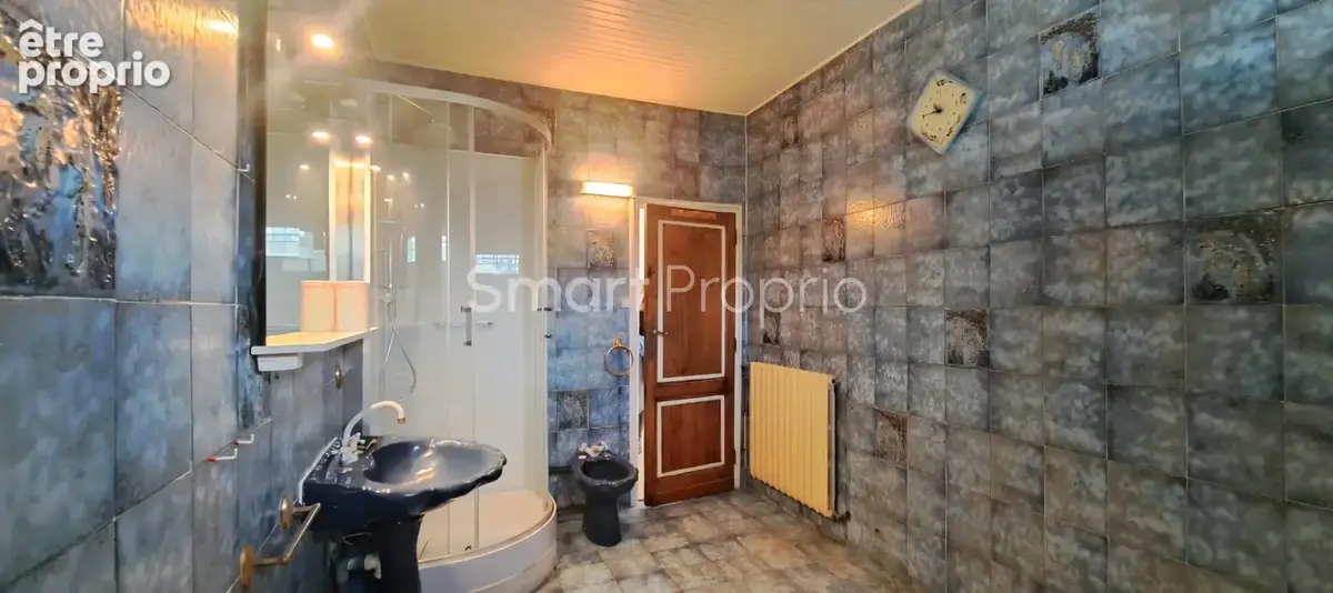 Grande maison en pierre de 208 m2 à Saint-Yzan-de-Soudiac   idéal famille ! - photo 14