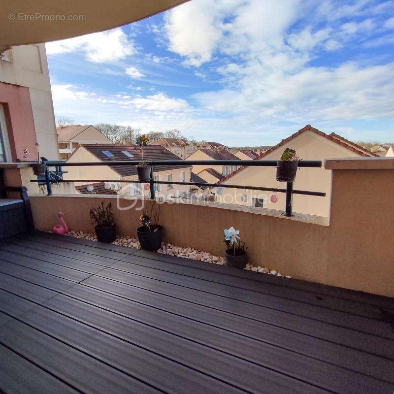 Appartement à EMERAINVILLE