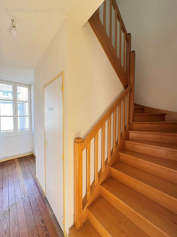 Appartement à CHARLIEU