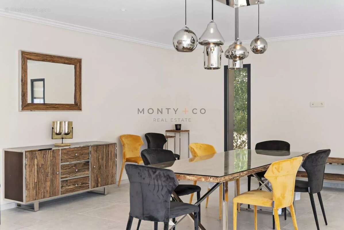 Villa contemporaine avec vue mer à vendre dans le domaine privé de Beauvallon Bartole, Grimaud - photo 6