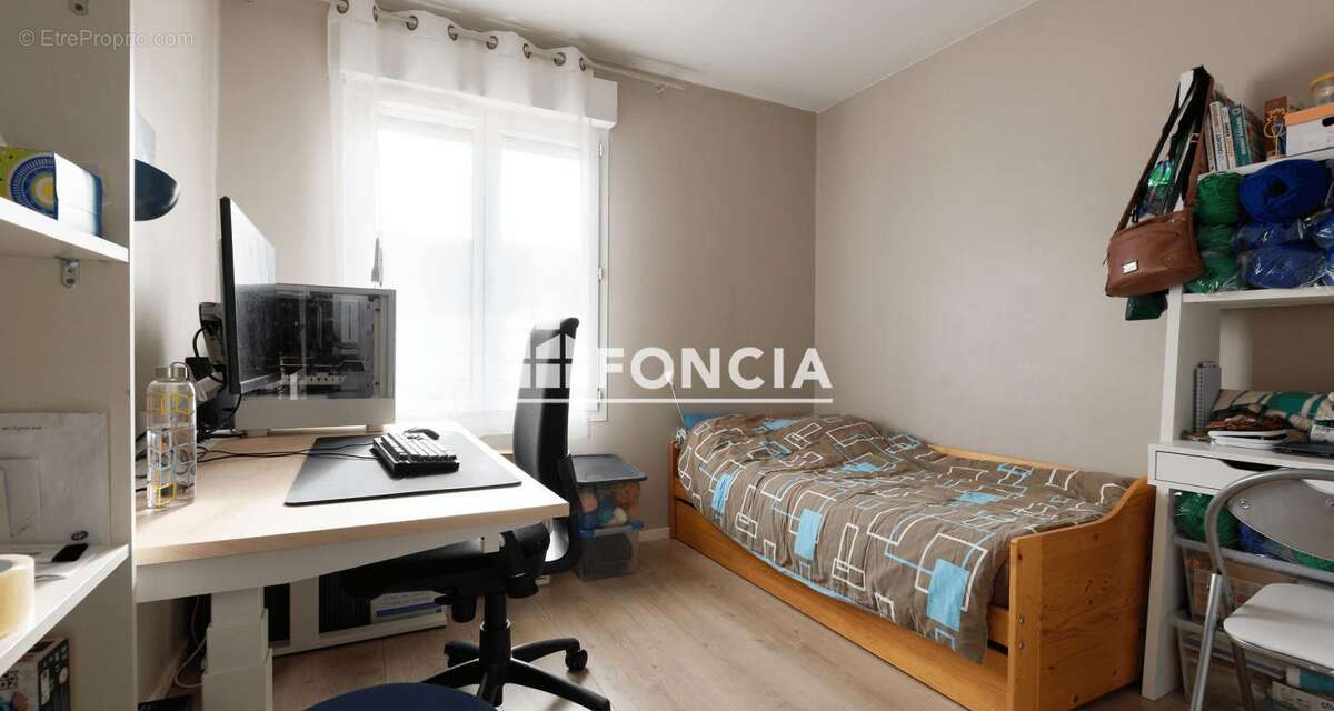 Appartement à DAMMARIE-LES-LYS