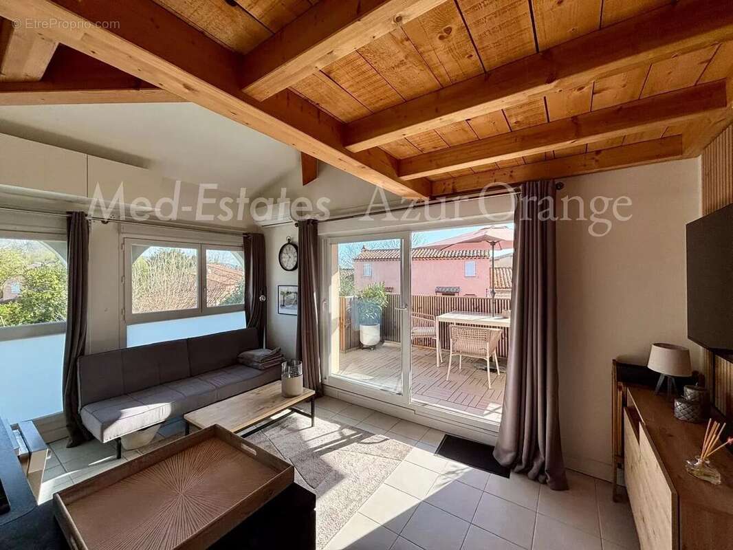 Appartement à GRIMAUD