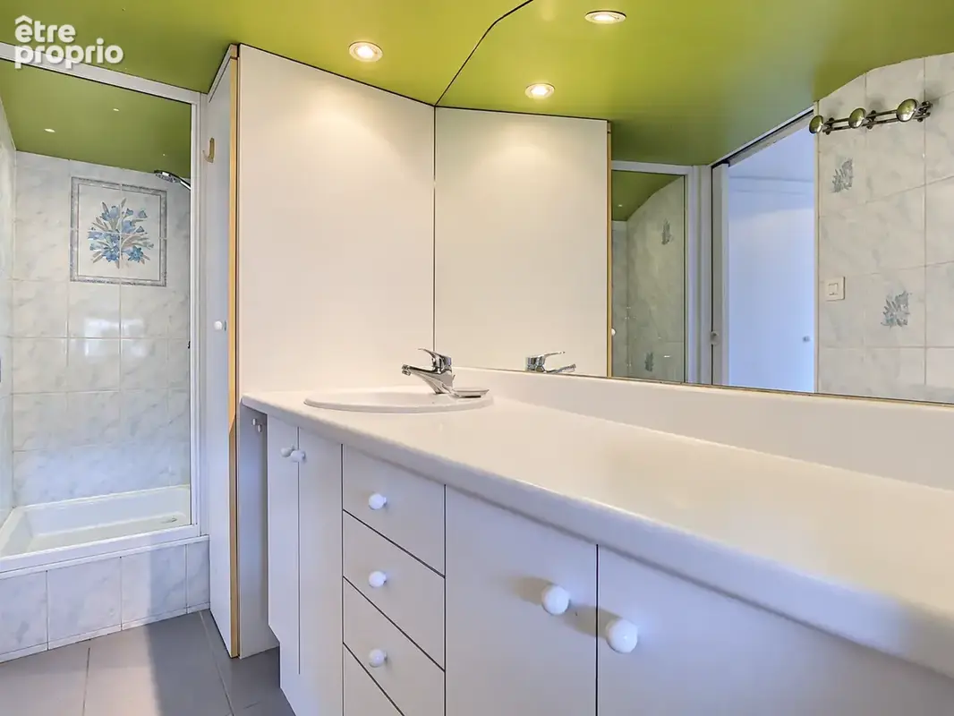 Exclusivité hyper-centre : T2 duplex atypique en dernier étage - photo 6