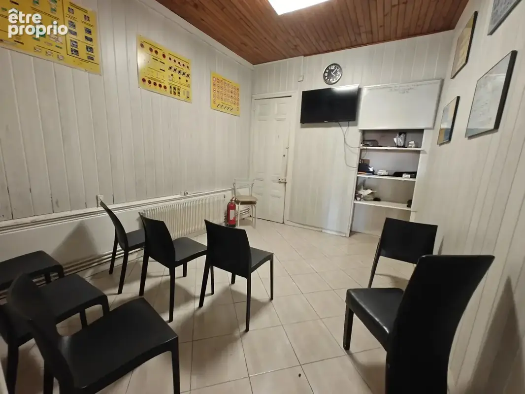 Immeuble centre Brionne - photo 4