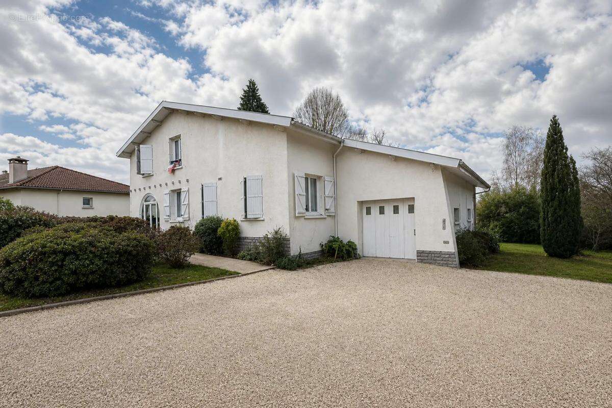 Maison à CUSSAC