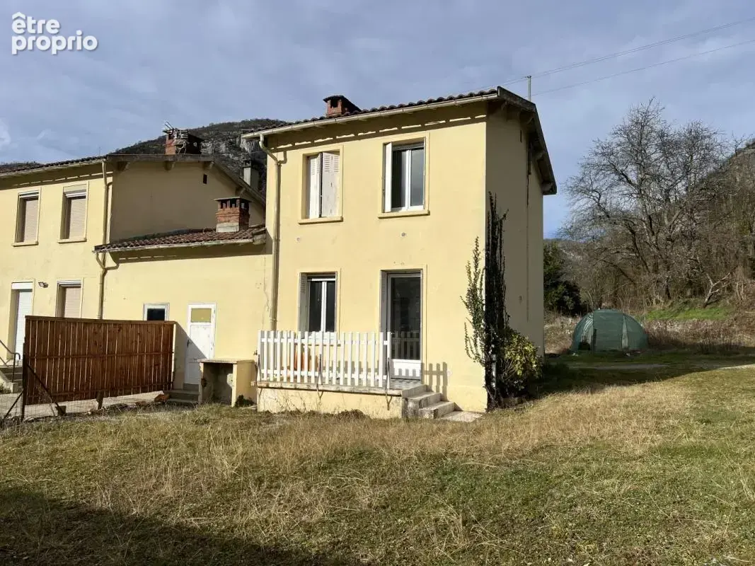 Maison 57 m² à Tarascon-Sur-Ariege  - photo 2