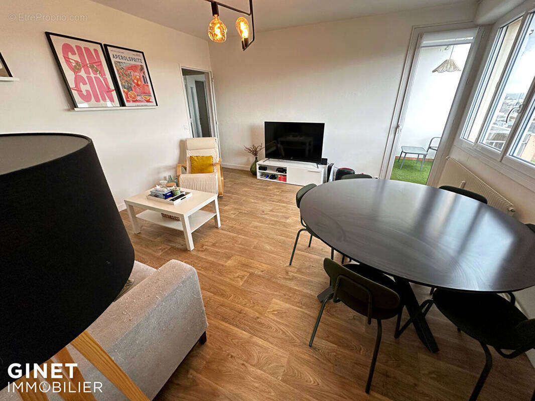 Appartement à RIORGES