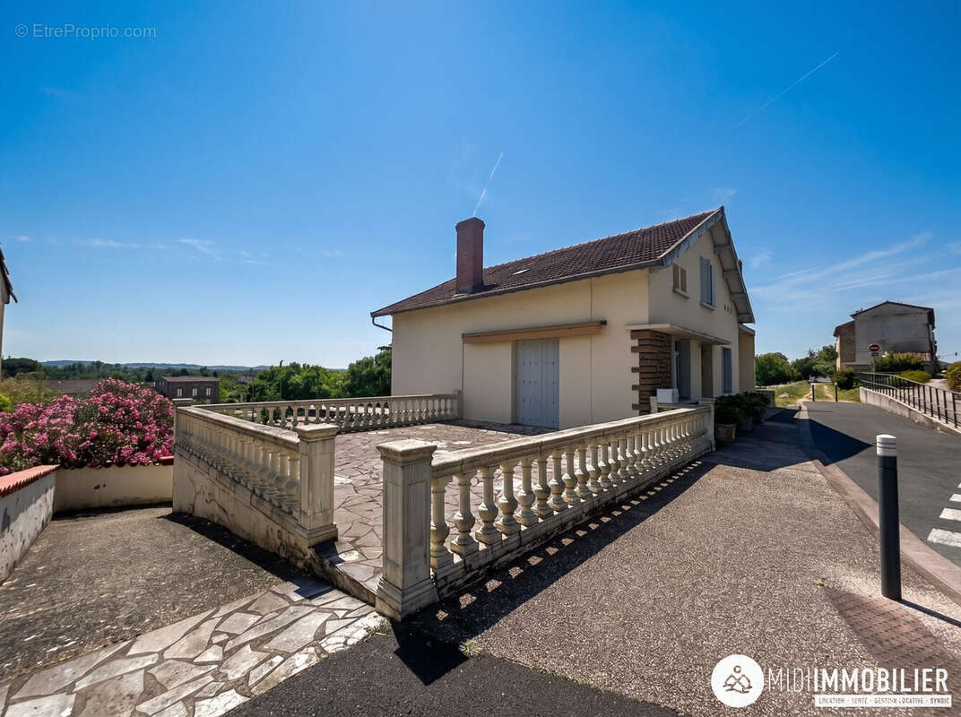 Maison à ARTHES