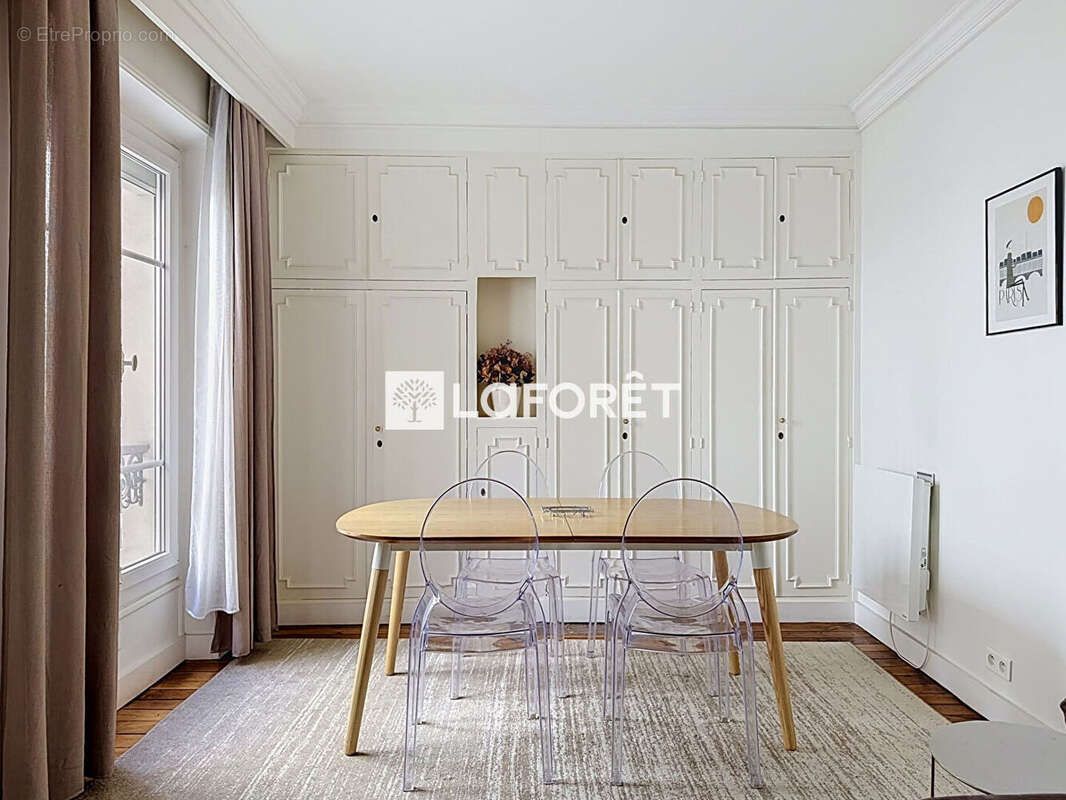 Appartement Paris 2 pièces - 42 m2 - VICTOR HUGO - photo 3